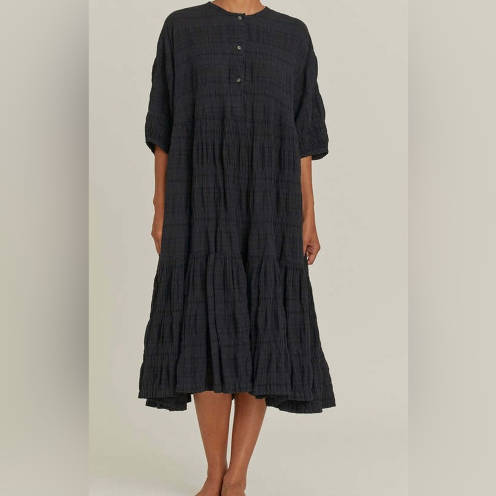 Black Crane, breezy tent dress XS/S-faded black color EUC